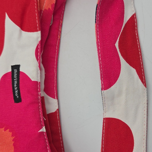 Marimekko Pink and Red Floral Bag - Picture 5 of 7